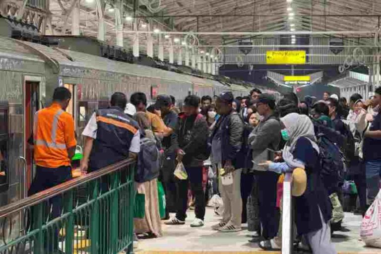 Penumpang Kereta Api di Daop 5 Purwokerto Kian Meningkat Signifikan, Stasiun Ini Jadi yang Tertinggi Peminatnya