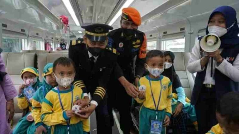 Program Edutrain: Cara Seru Kenalkan Lingkungan Kereta Api ke Pelajar